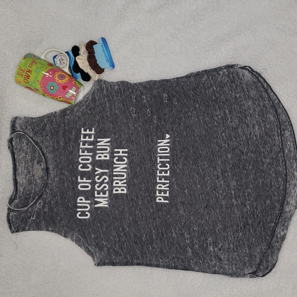 HOT MESS BUNDLE!Grayson Threads -Muscle Tank, M with gifts!🎁